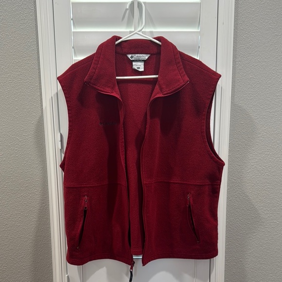 Columbia Other - ! EUC Columbia Burgundy XL Fleece Vest w/ Zippers !